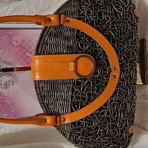 MAKE ME AN OFFER! Wicker Purse